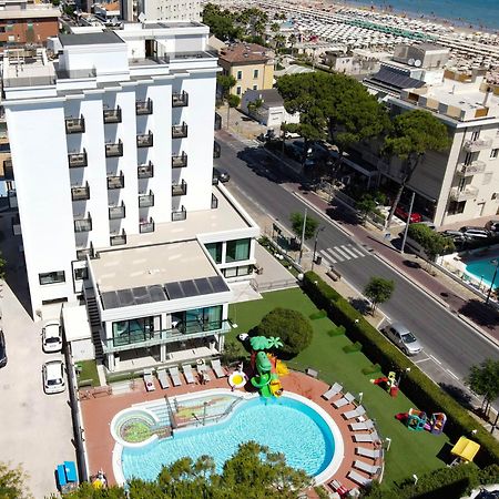 Hotel 2000 ريتشوني المظهر الخارجي الصورة