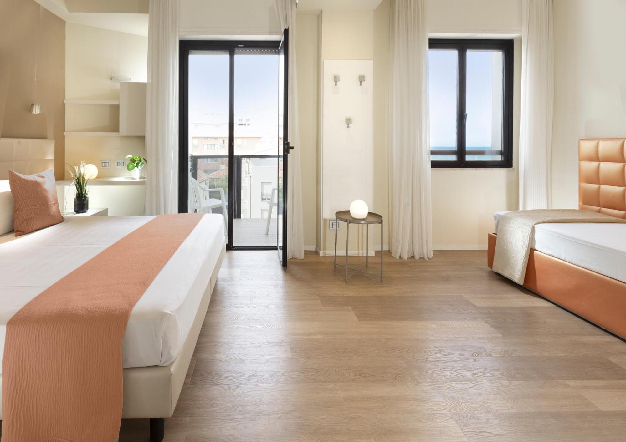 Hotel 2000 ريتشوني المظهر الخارجي الصورة