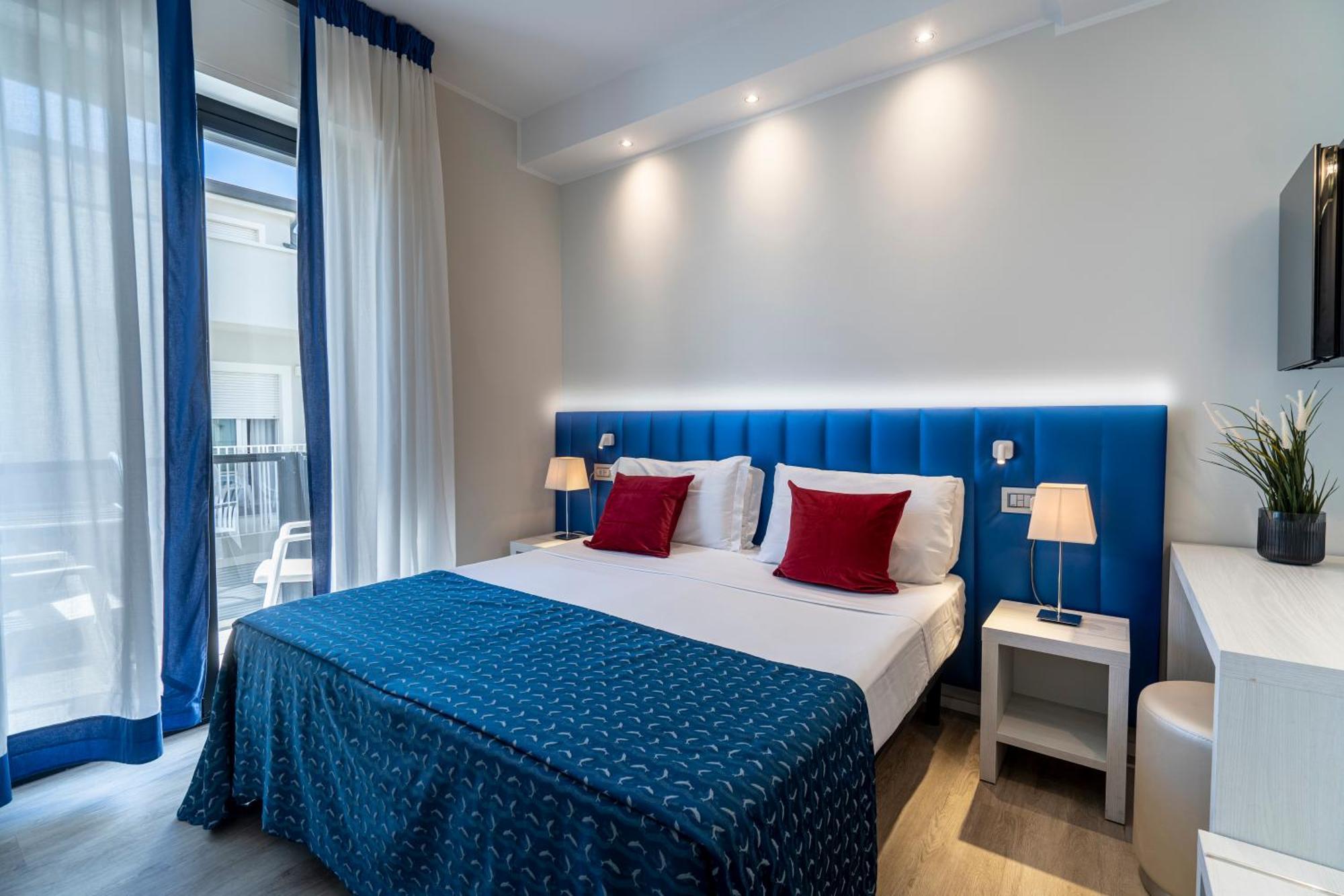 Hotel 2000 ريتشوني المظهر الخارجي الصورة