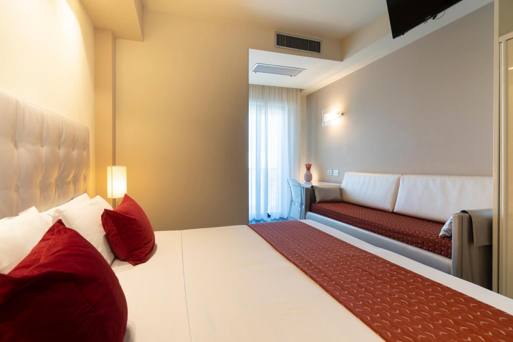 Hotel 2000 ريتشوني المظهر الخارجي الصورة