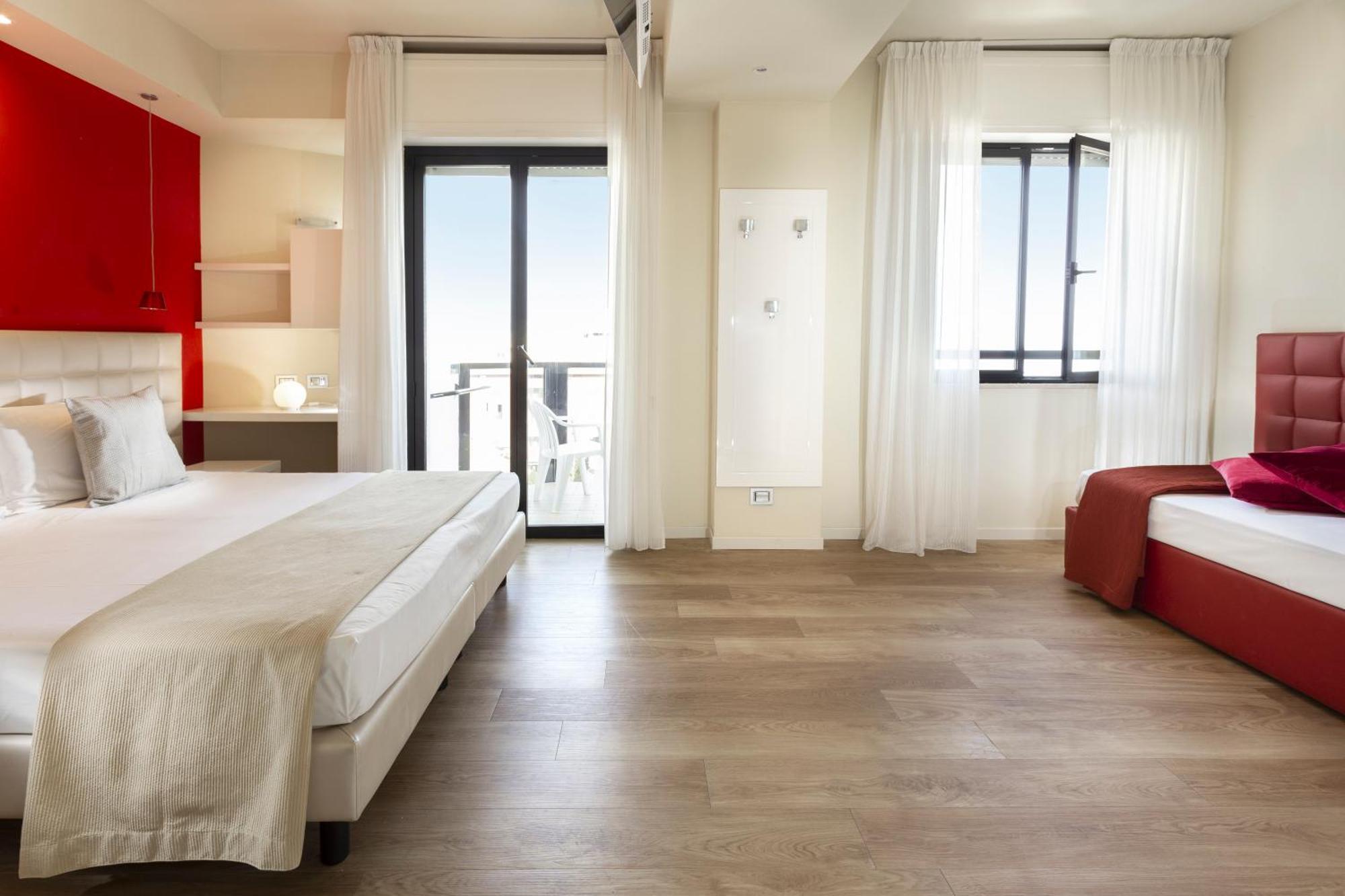 Hotel 2000 ريتشوني المظهر الخارجي الصورة