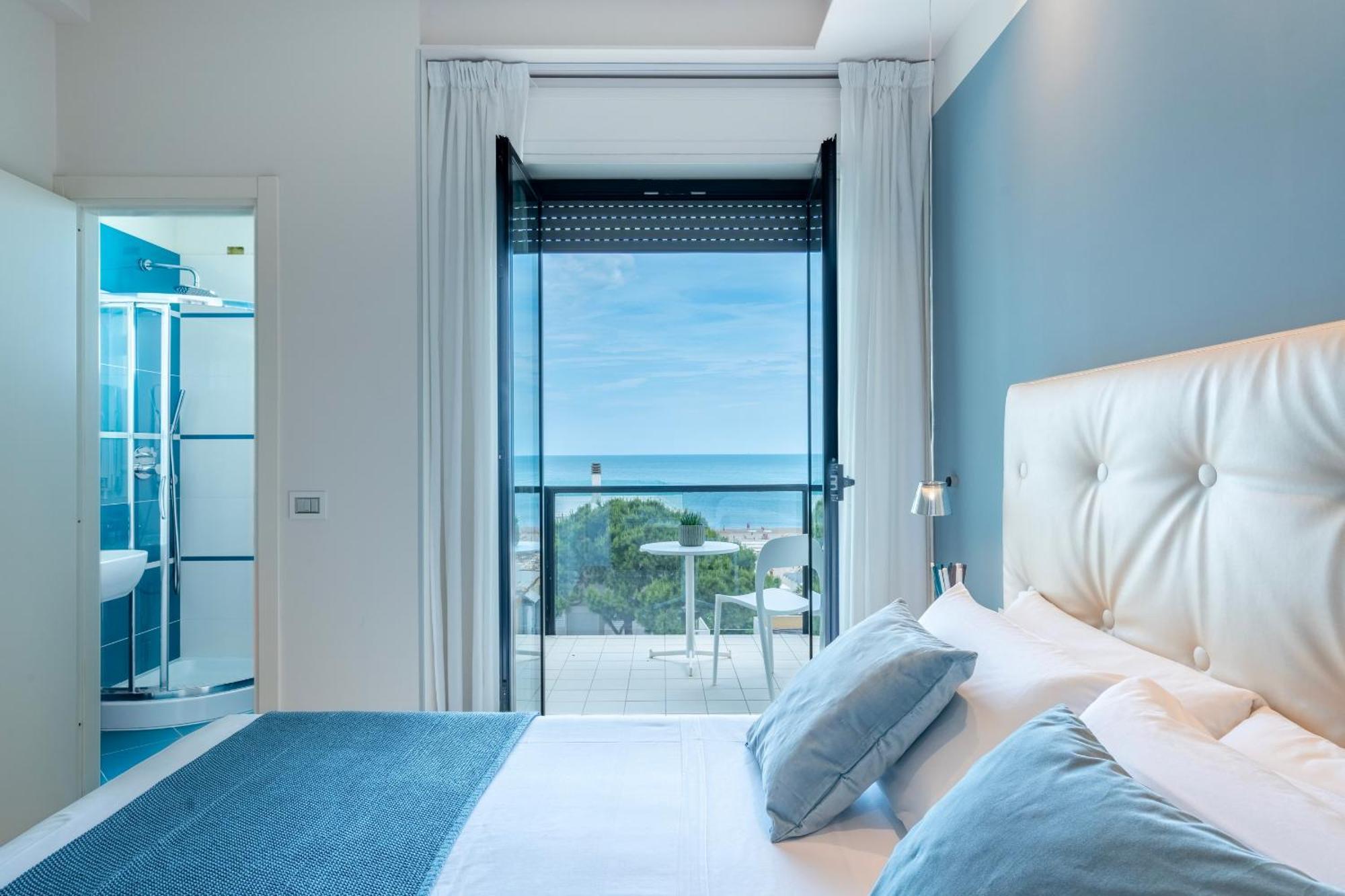 Hotel 2000 ريتشوني المظهر الخارجي الصورة
